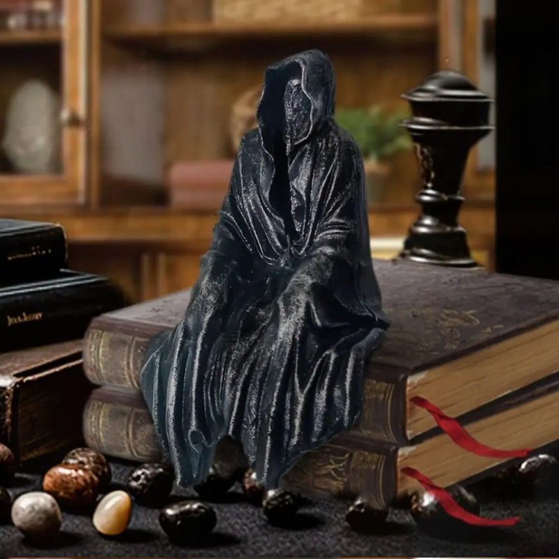 Escultura sentada preto gótico